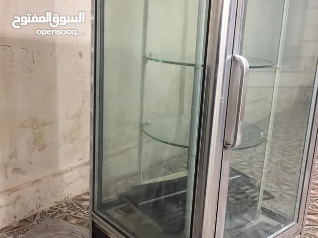 ثلاجة عرض كيك
