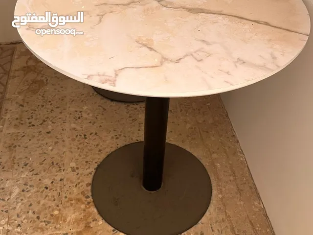 للبيع كراسي وطاولات