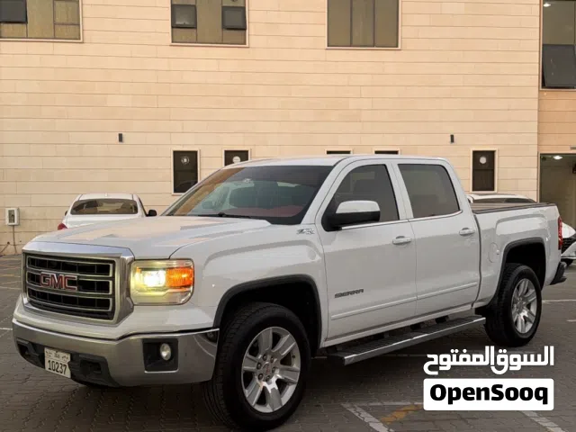 2015 GMC Sierra Denali