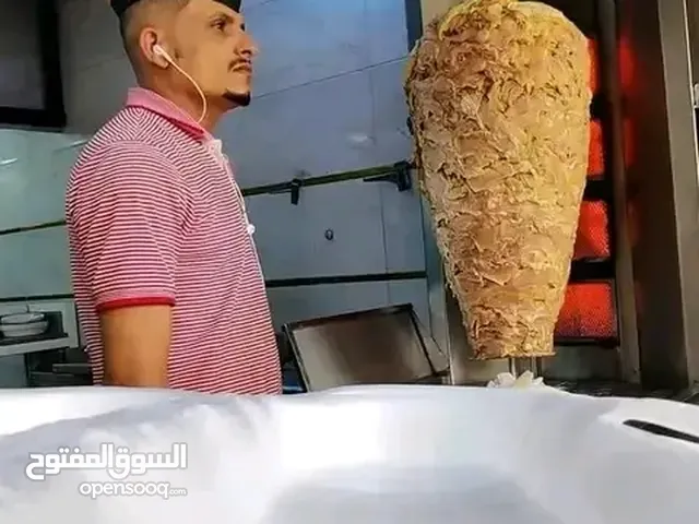أنور محمد غالب