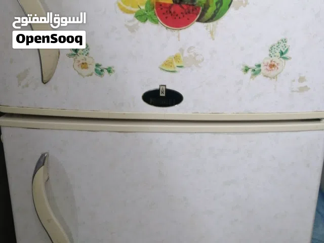 ثلاجه كرازي مستعمله بحال وكالة للبيع