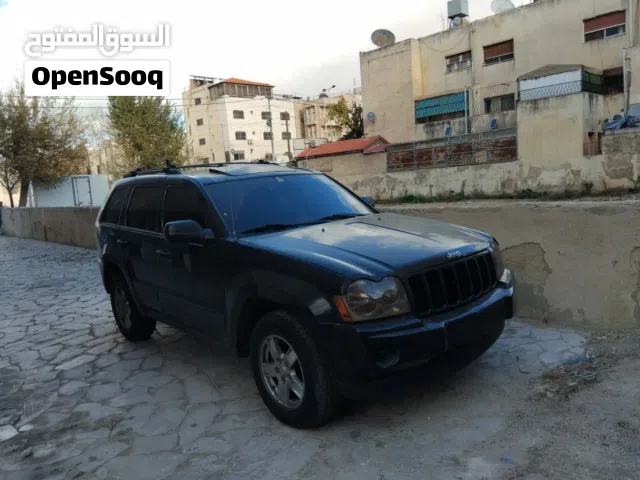 2005 جيب جراند شيروكى Altitude