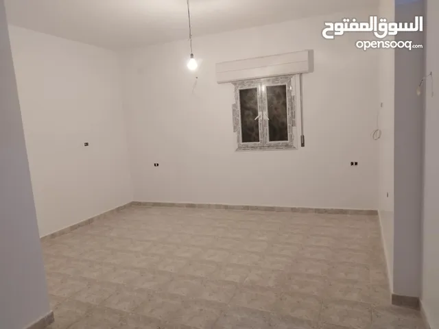 90 m2 2 Bedrooms Apartments for Rent in Tripoli Alfornaj