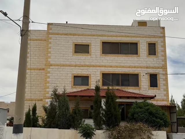 150 m2 5 Bedrooms Apartments for Sale in Al Karak Other