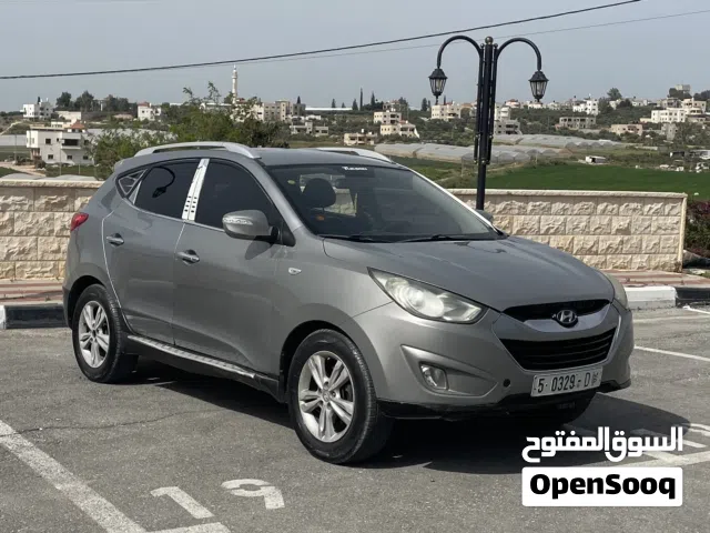 2011 Hyundai Tucson Standard