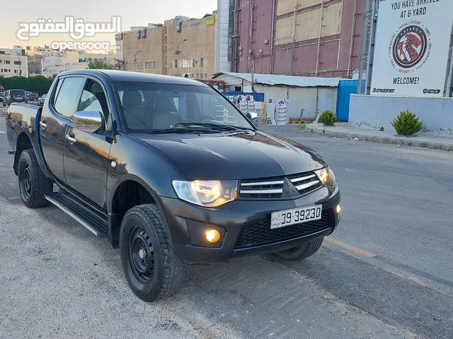 بكب متسوبيشي L200