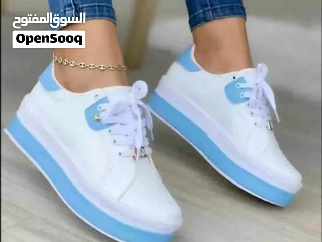 أحذية مريحه و عملية