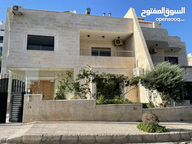 700 m2 4 Bedrooms Villa for Rent in Amman Abdoun