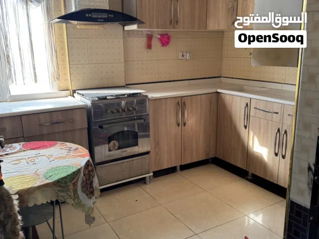 شقه للايجار في مجمع الاندلس السكني في ابي الخصيب