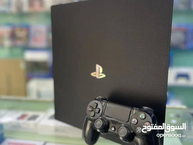 بلاستيشن 4 فور برو 1000جيجا  مع ايد اصلي وجميع وصلاتها