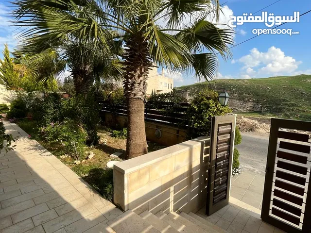 300 m2 4 Bedrooms Apartments for Sale in Amman Deir Ghbar