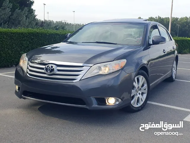 Used Toyota Avalon in Sharjah