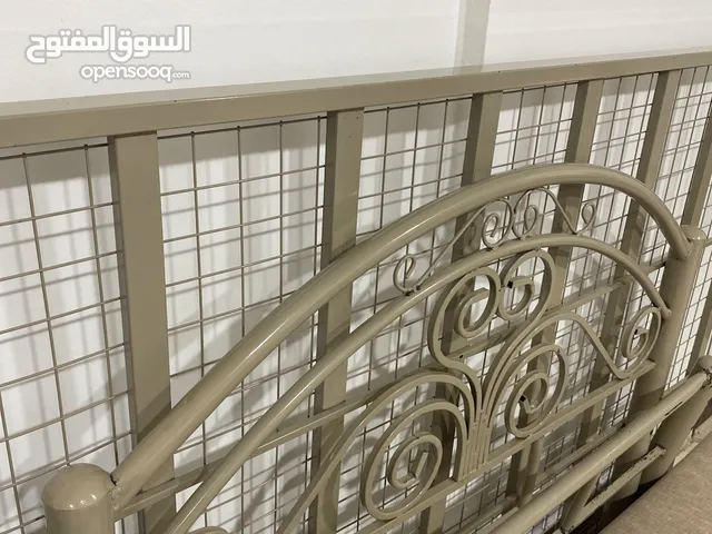 سرير حديد نفر ونص