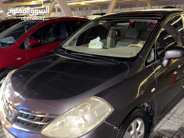 Nissan tiida 2009