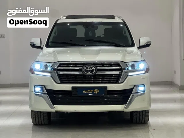 تويوتا لاند كروزر VXS وكالة عمان