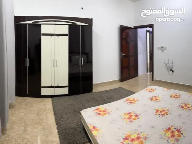 95 m2 1 Bedroom Apartments for Rent in Muscat Ghubrah