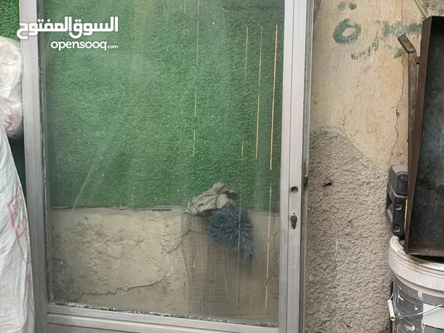 باب المنيوم جام بدون جرجربه نضيف