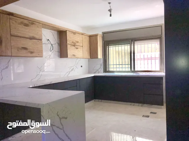 شقة للإيجار مع حديقة ومدخل خاص