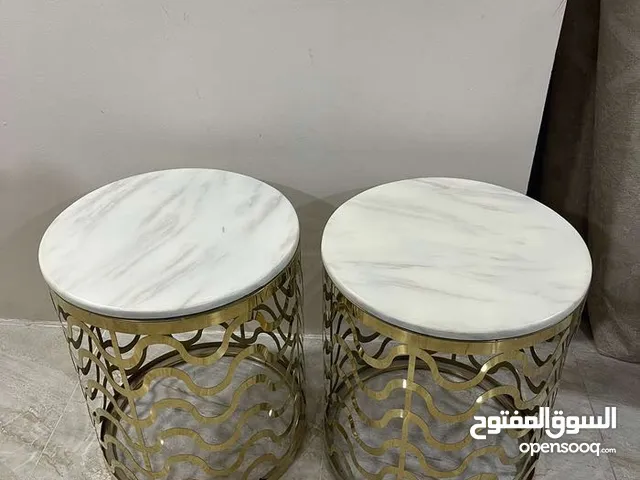 طاولات للبيع