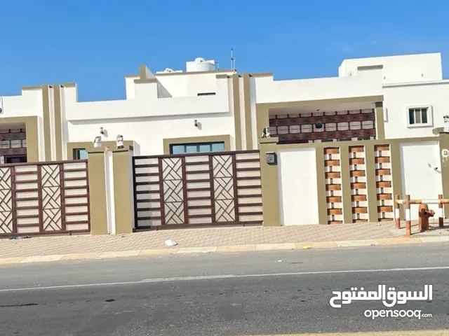 196 m2 3 Bedrooms Villa for Sale in Al Batinah Barka