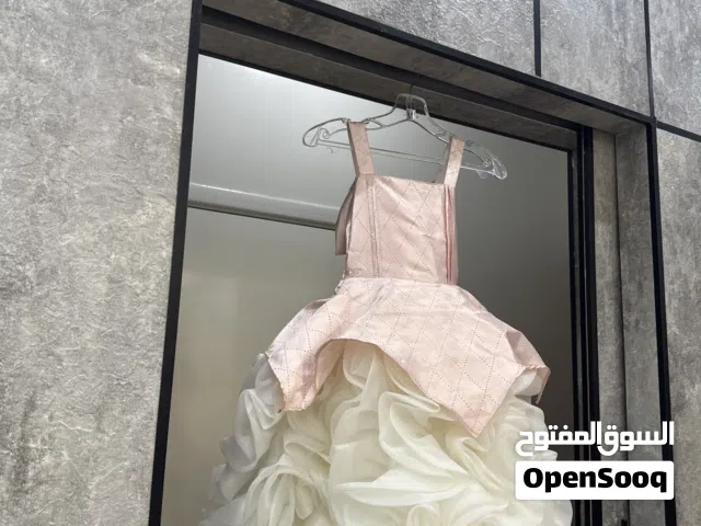 فستان للبيع