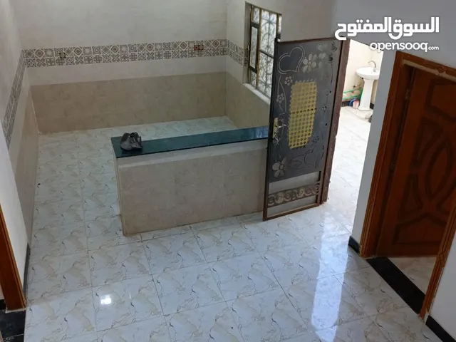 110 m2 1 Bedroom Townhouse for Sale in Basra Tannumah