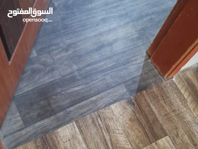 باركيه للبيع لون بني غامق وبني فاتح