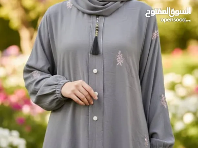 عباية سعوديه فخمه  الخامة زوم سعودي  من وزن 60لي 90