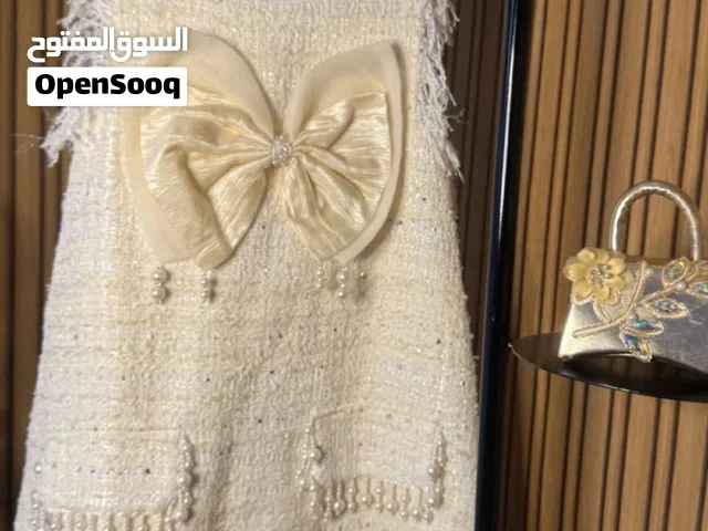 اثاث ونفانيف
