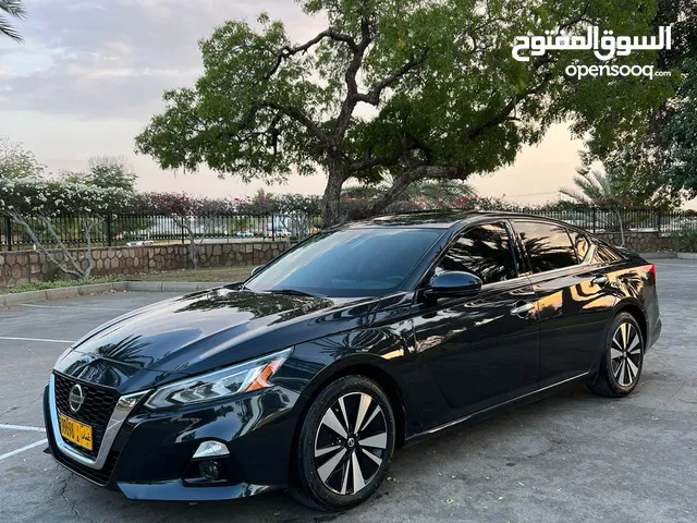 Used Nissan Altima in Muscat