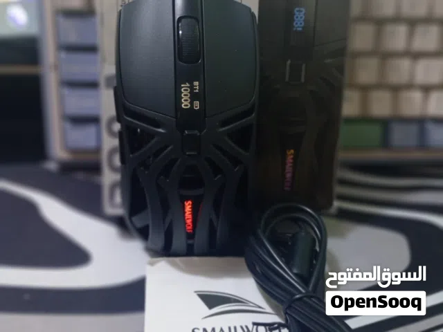 ماوس SMAILWOD RS8 Mouse بتصميم عصري جذاب ولمسات احترافية تناسب أي Setup ألعاب. يتميز بحساس دقيق يو