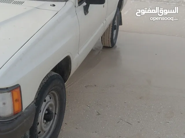Used Toyota Hilux in Nalut