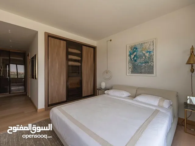 شقه للبيع في كمبوند البروج الشروق متشطبه سوبر لوكس Apartment for sale in Al Burouj in Shorouk