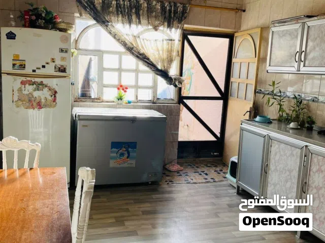 250 m2 4 Bedrooms Townhouse for Sale in Basra Kut Al Hijaj