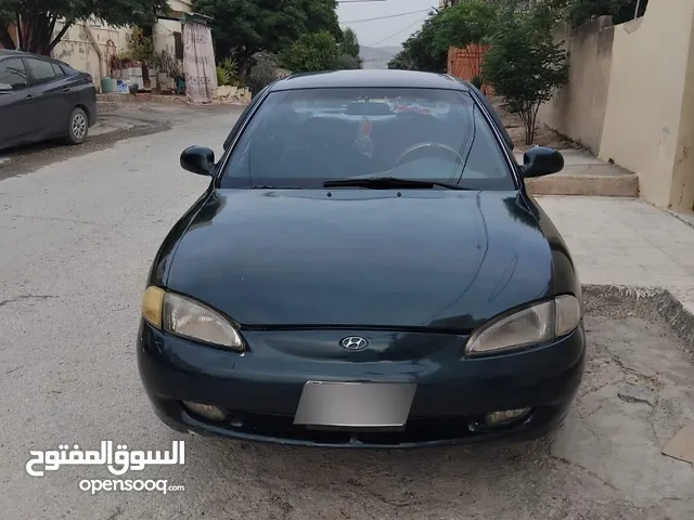 هيونداي افانتي موديل 1996 للبيع بحالة جيدة