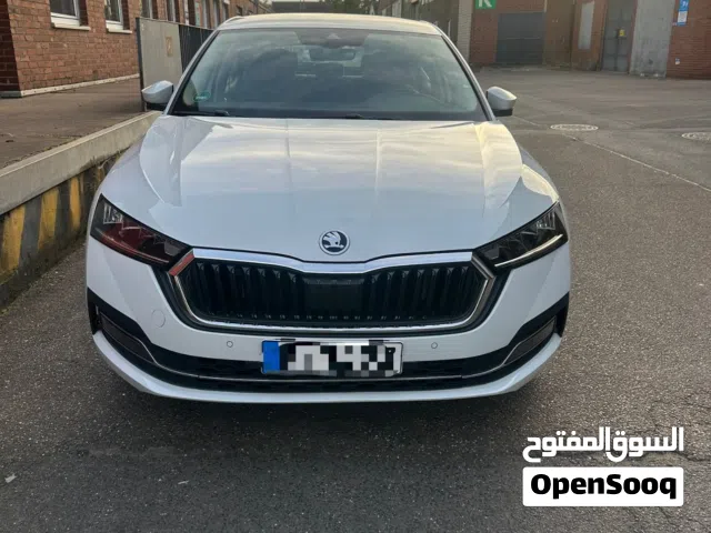 سكودا أوكتافيا ( Skoda Octavia )