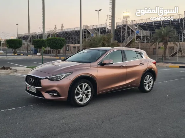 انفنتي Q -30 2018 فل أوبشن بنوراما