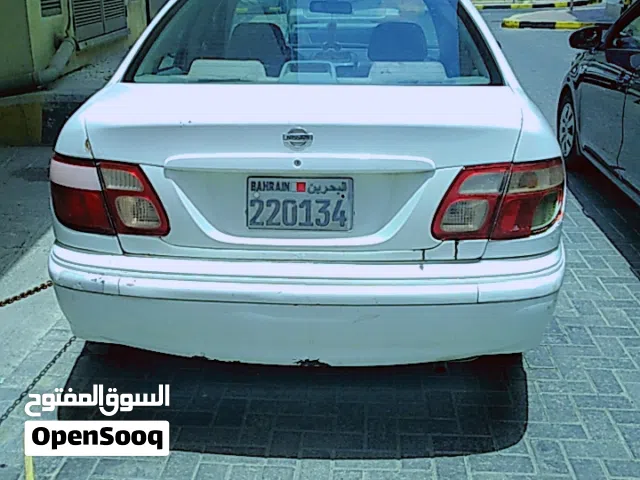 2001 Nissan Sunny Standard