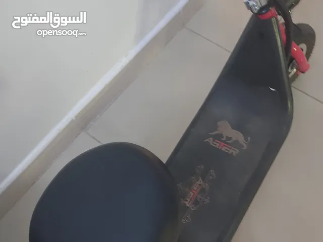 سكوتر صغير كهربائي