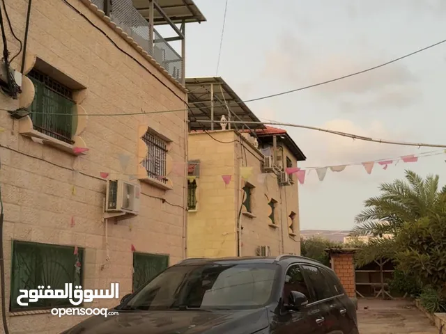 جب سورينتو فل الفل ما عدا فتحه  و 2 / 4  ماطور 2200  غرفه بني ممتاز خالي من الضربات  ل التواصل الرقم