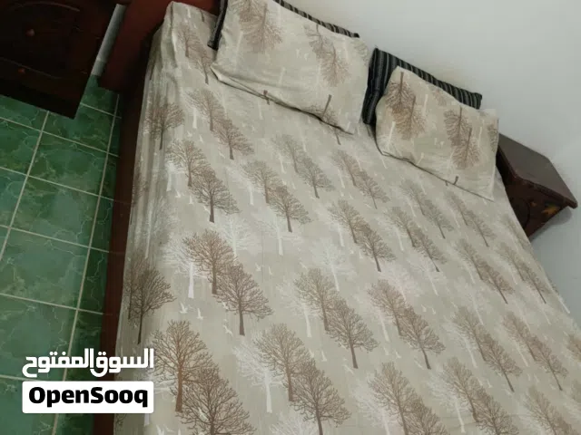 اثاث حوش مستعمل للبيع مع بعض مصراته