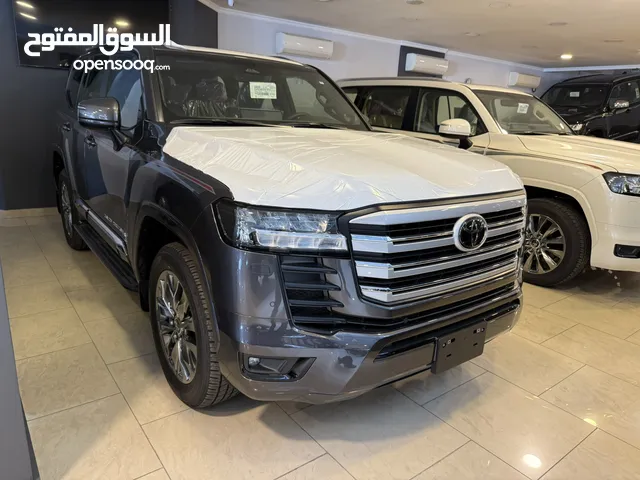 Toyota lanc cruiser gxr 2025 زيرو وارد و كفالة الوكيل