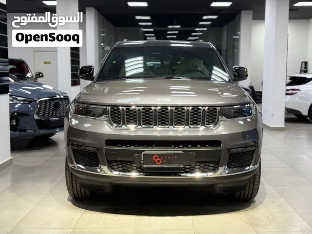 2025 Jeep Grand Cherokee Laredo