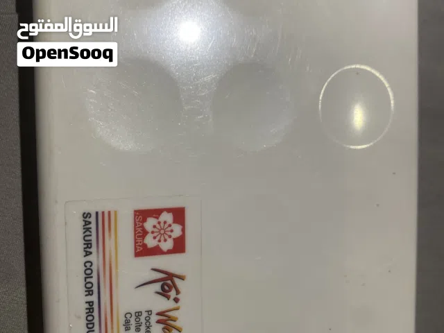 ألوان رسم مائيه للبيع المستعجل