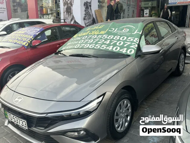 2025, هيونداي, النترا, Standard