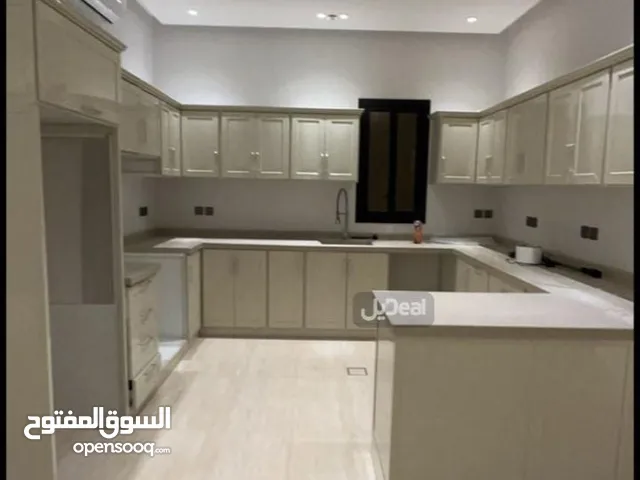 150 m2 3 Bedrooms Townhouse for Rent in Al Riyadh Al Mughrizat