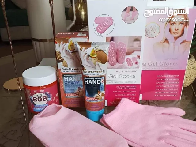 عنايه بالقدم واليدين