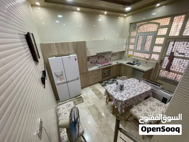 السلام عليكم.. كاونتر مطبخ (حرف L) بحالة ممتازة جداً وشبه جديد للبيع.