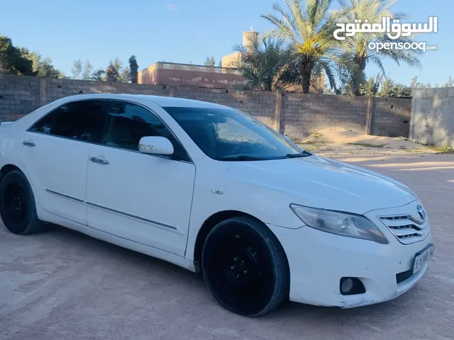 تويوتا كامري 2010 للبيع