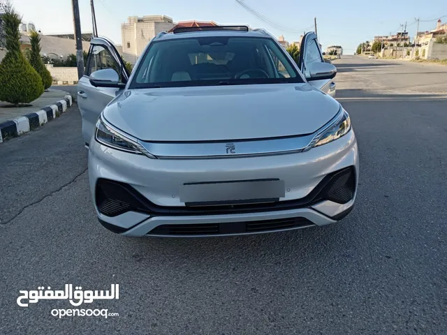 بي واي دي يوان 2023 فل كامل بانوراما لون سلفر بطاريه كبيره جمرك حديث
